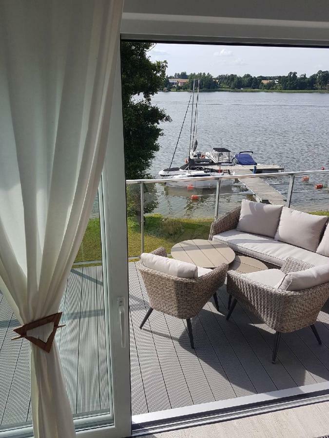 Apartament Z Widokiem Na Jezioro Lejlighed Rydzewo Eksteriør billede